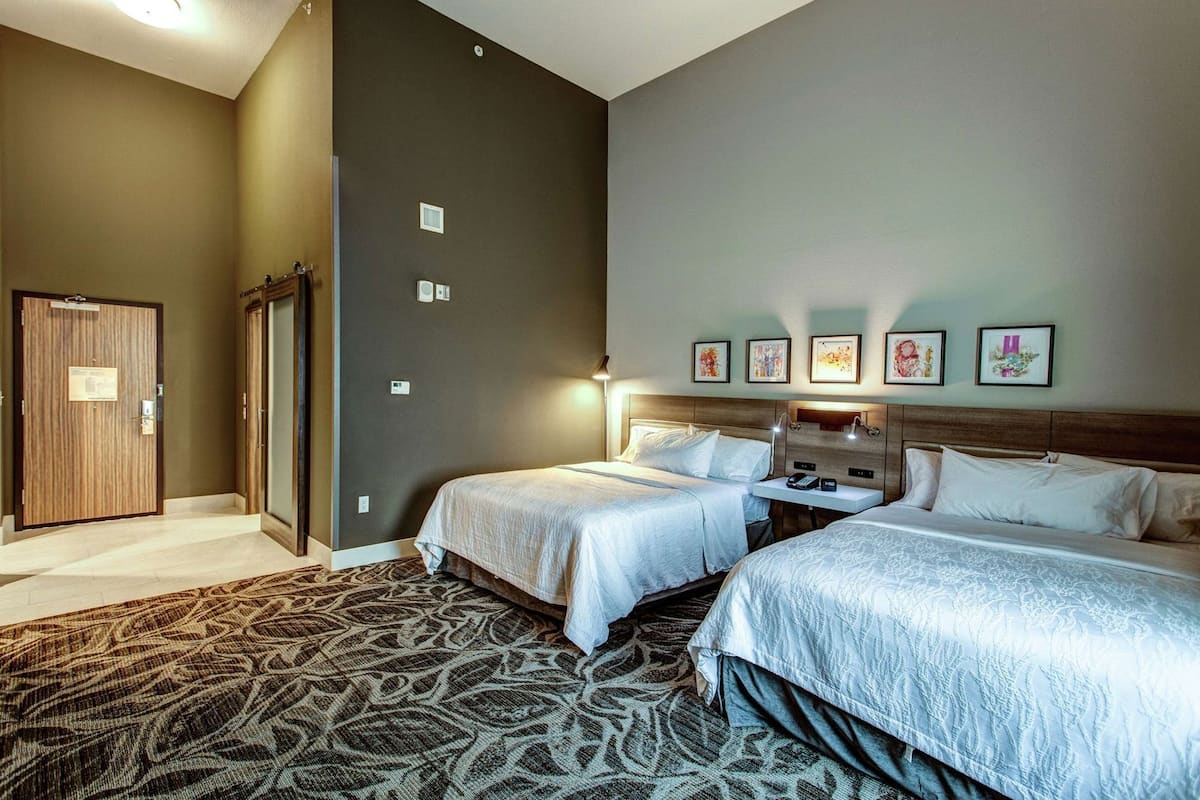 Blackout drapes, cribs/infant beds, free WiFi, bed sheets