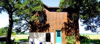 Moonrise Retreat, a taste of hill country beauty and peace