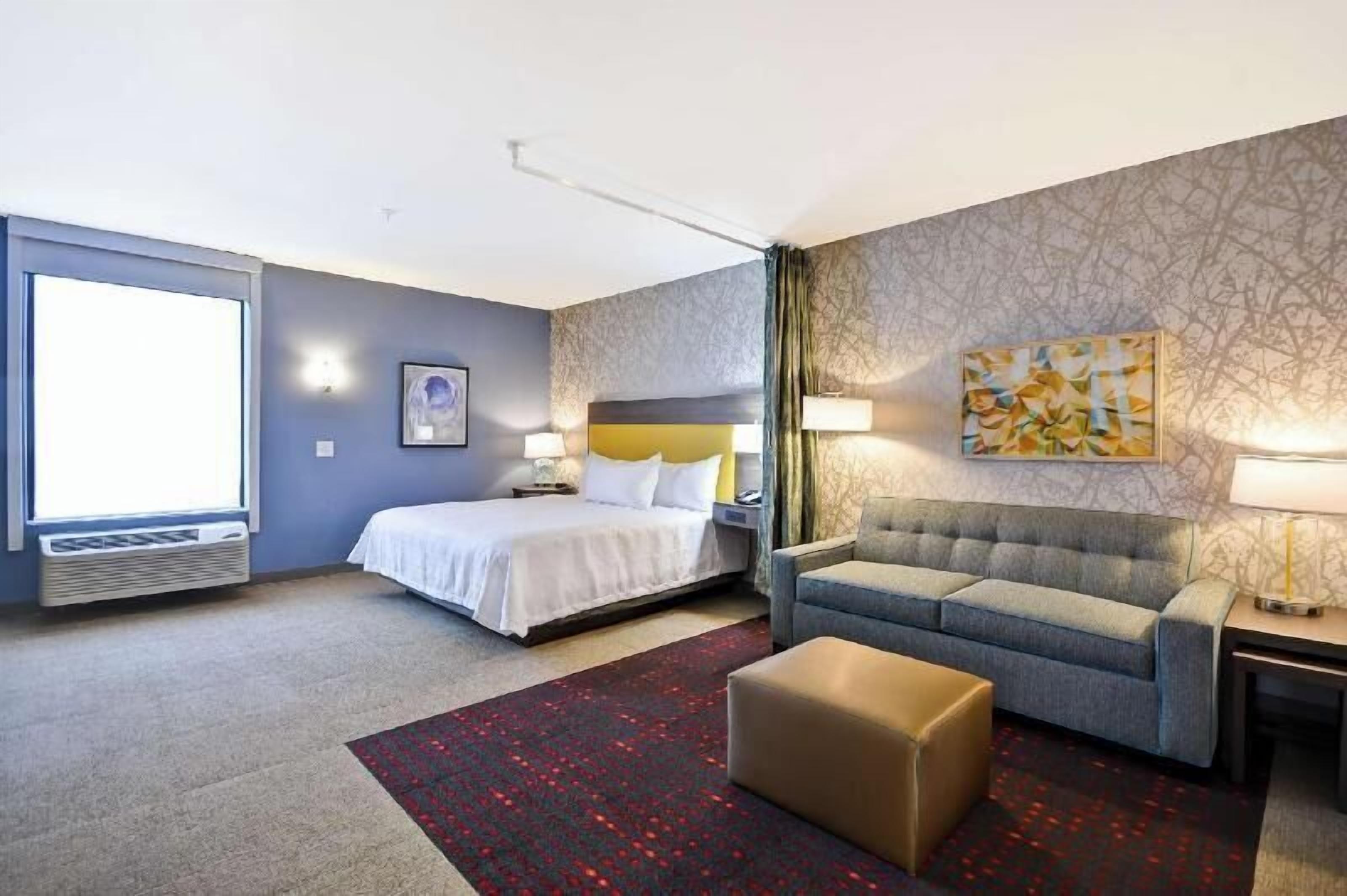 Pillowtop beds, desk, laptop workspace, blackout drapes