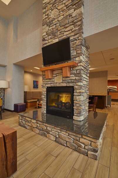 Hampton Inn & Suites Roseburg