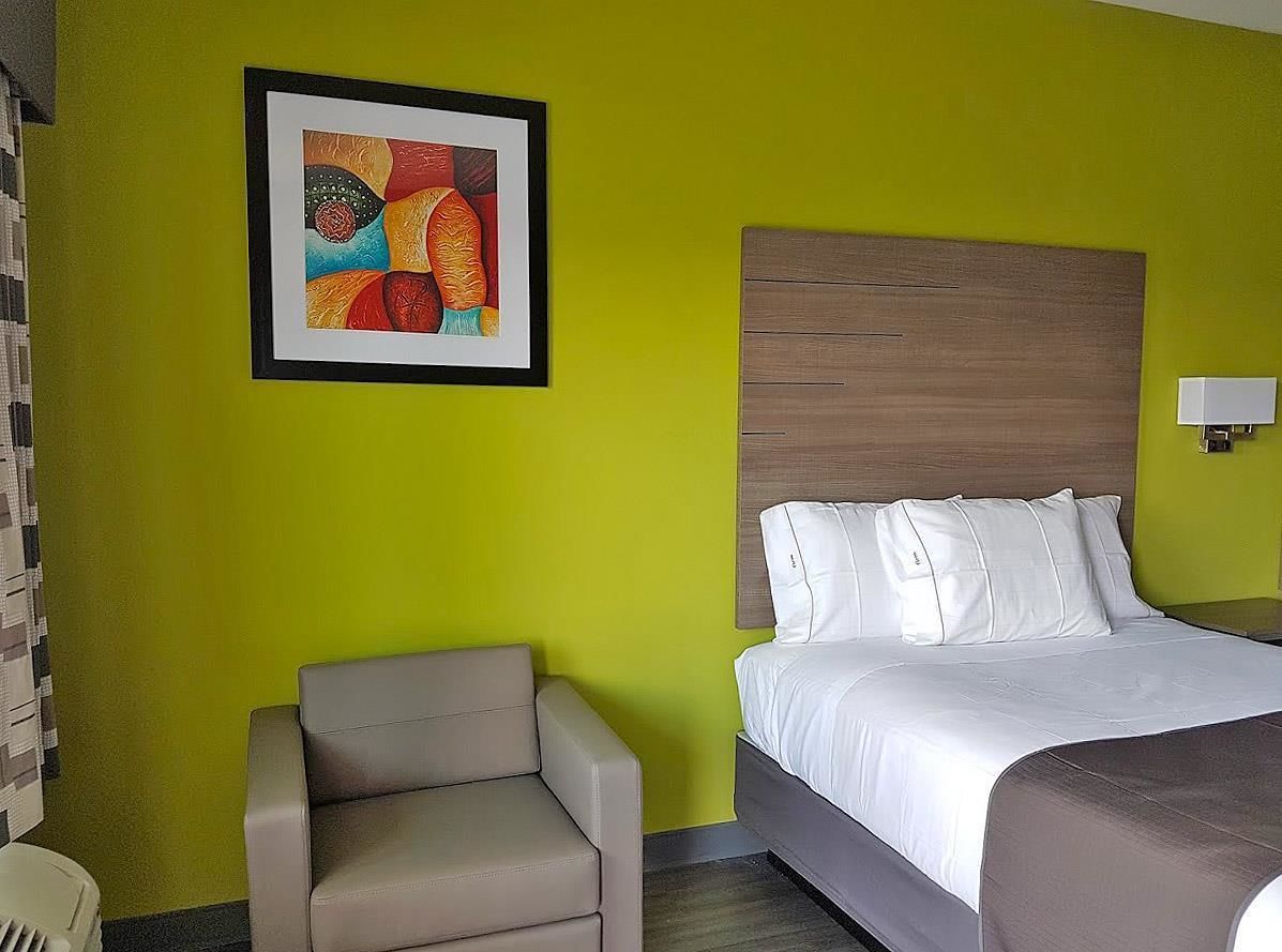 free wifi, bed sheets, wheelchair access