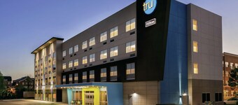 Tru by Hilton Charlotte Ayrsley