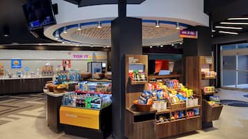 Snack bar