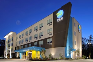 Exterior - Tru By Hilton Meridian (Meridian)