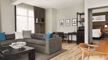 Suite, 1 King Bed, Non Smoking (Origin) | In-room safe, desk, blackout drapes, rollaway beds