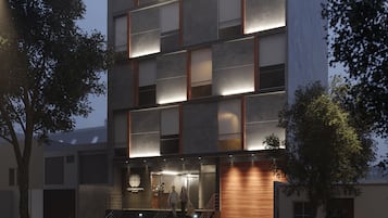 Fassade der Unterkunft – Abend/Nacht