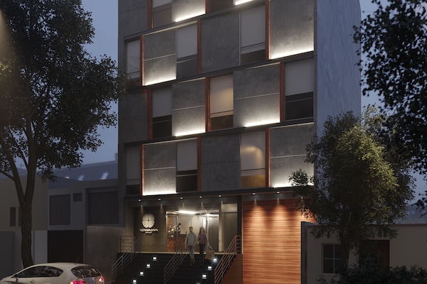 Bagian depan properti - sore/malam