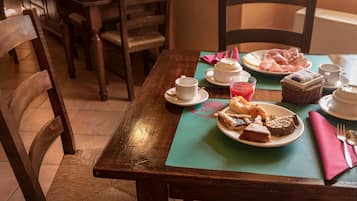 Daily buffet breakfast (EUR 15 per person)