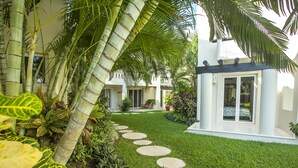 Unclassified image, 5 of 44, button - Luna Maya Beautiful 2BR Beach Condo (Playa del Carmen)