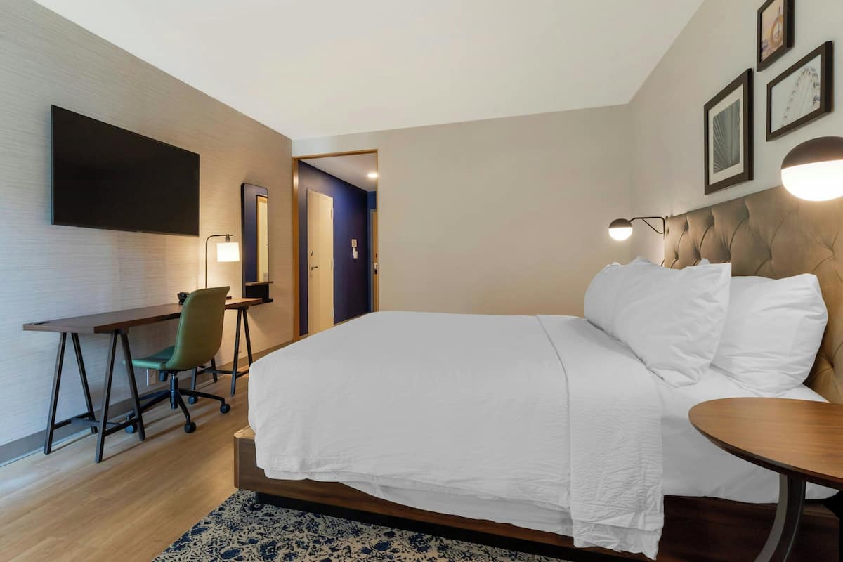 In-room safe, desk, laptop workspace, blackout drapes