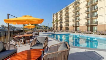 Indoor pool, outdoor pool