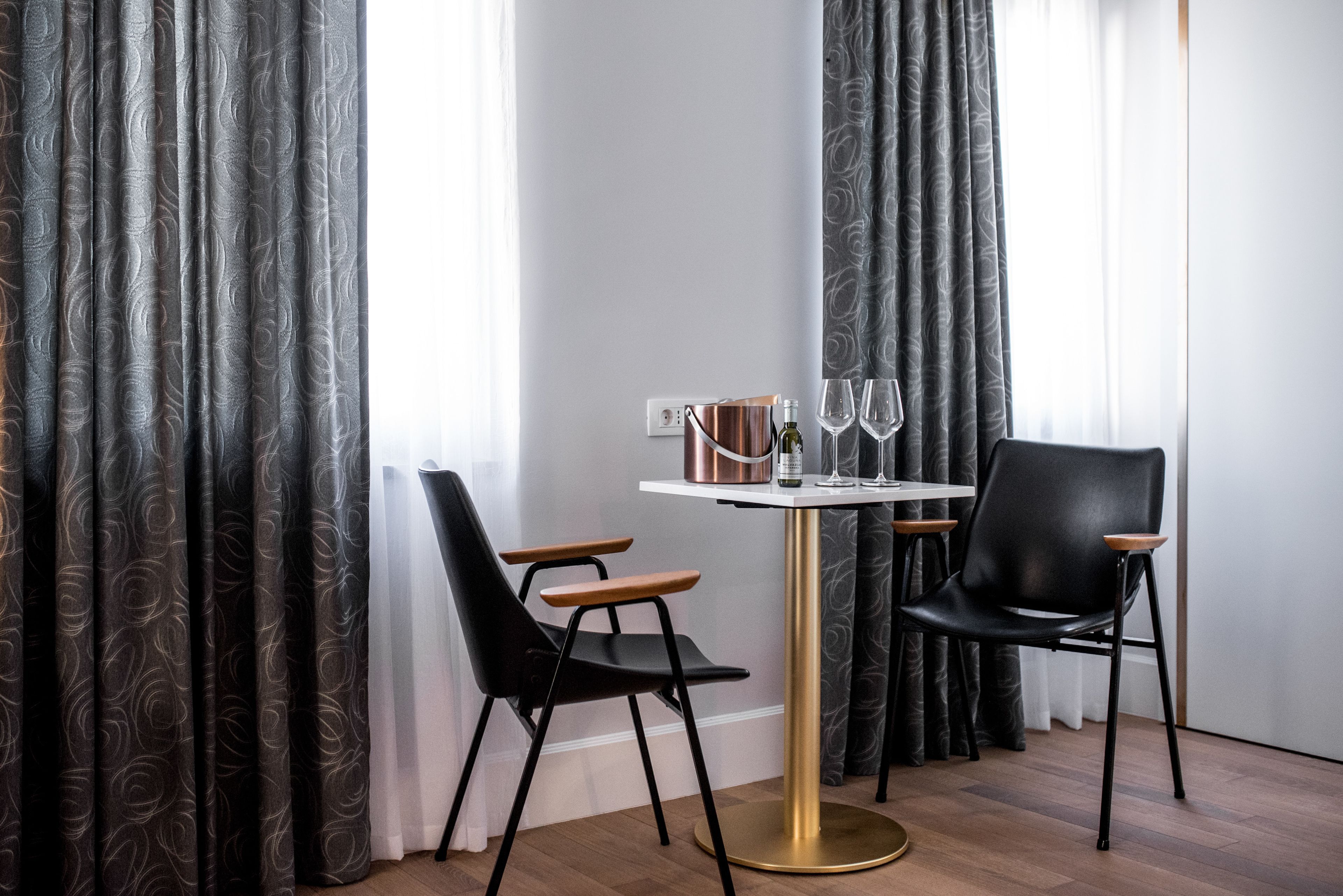 Literie de qualité supérieure, couette en duvet d'oie, minibar