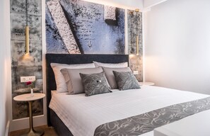 Classic Double Room, 1 Queen Bed, Partial Sea View | Premium bedding, down comforters, minibar, in-room safe - La Loggia Diffused Hotel (Labin)