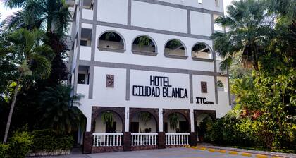 Hotel Ciudad Blanca