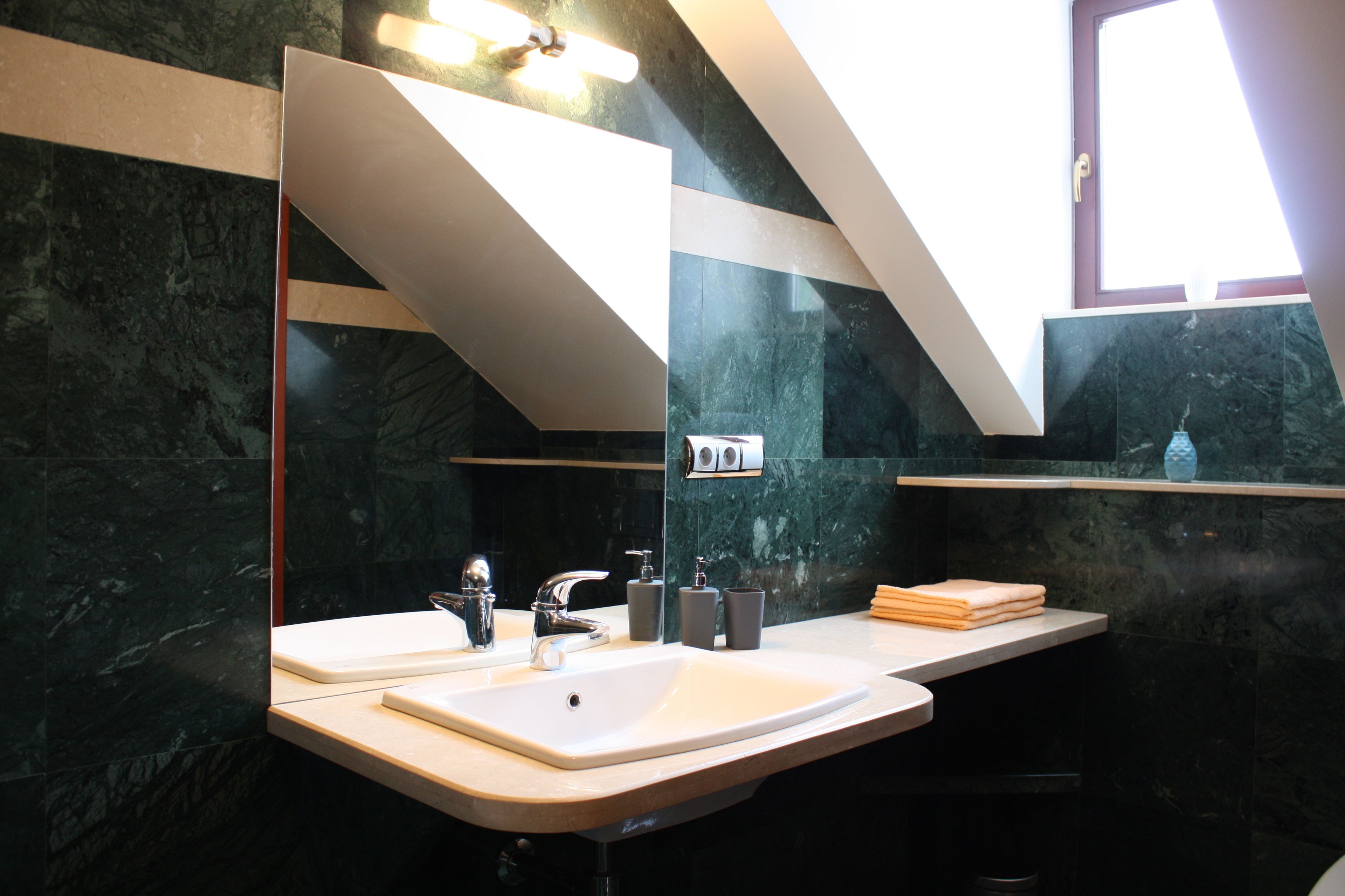 Villa, 2 Bedrooms, Kitchen | Bathroom | Separate tub and shower, jetted tub, free toiletries, towels