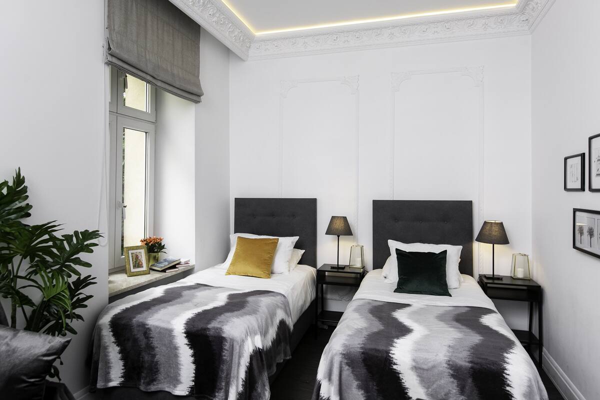 Familie appartement, 2 slaapkamers, 2 badkamers | Luxe beddengoed, een kluis op de kamer, individueel gedecoreerd