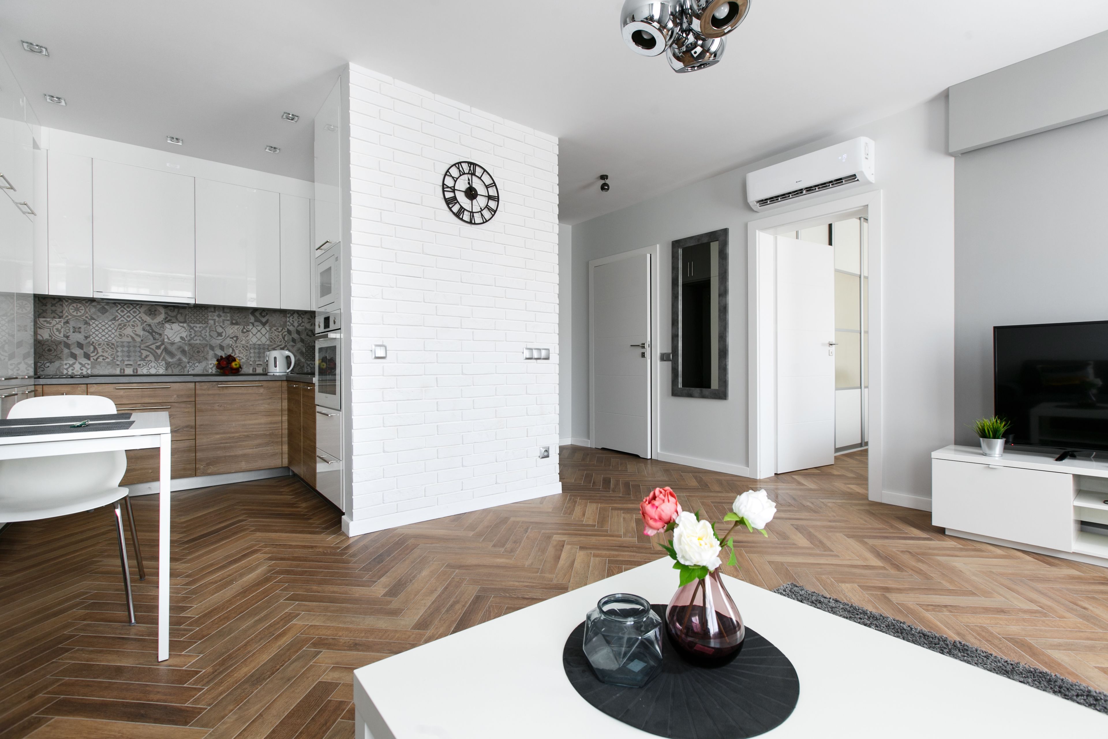 Comfort Apartment | Living area | Flat-screen TV