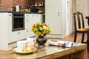 Daily continental breakfast (PLN 40 per person) - Otium Jewish Quarter Miodowa (Kraków)