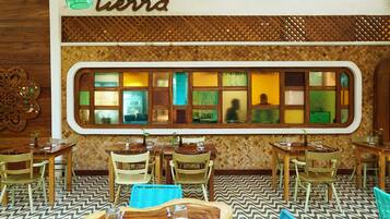 Breakfast, lunch, dinner served; vegan cuisine