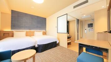 Blackout curtains, soundproofing, iron/ironing board, free WiFi