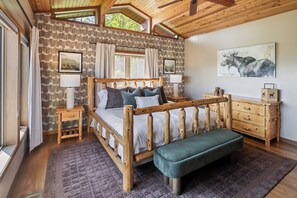 3 Schlafzimmer, Schreibtisch, Bügeleisen/Bügelbrett, Reisekinderbett