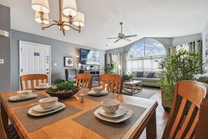 Dining - Spectaculr Disney Area Home, Slps 6, Star Wars BR For Kids, Pool! (Kissimmee)
