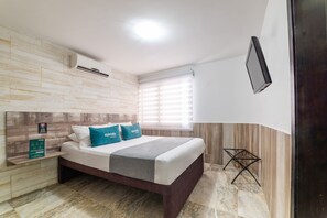 Doppelzimmer | Allergikerbettwaren, Zimmersafe, Schreibtisch, kostenloses WLAN