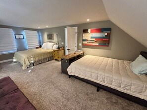 3 chambres, fer et planche à repasser, accès à Internet, literie fournie