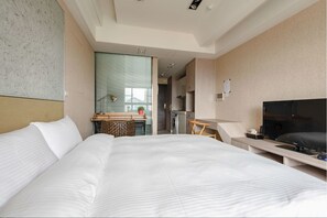 1 bedroom, individually decorated, individually furnished, desk - NTU Gongguan Service Apartment (Taipei)