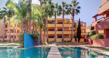 Private roof terrace, penthouse apartment, free wifi, sea views