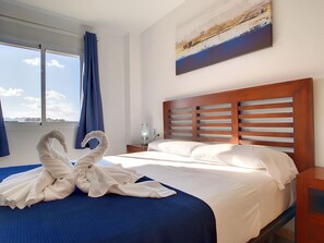 2 slaapkamers, een strijkplank/strijkijzer, gratis wifi, beddengoed