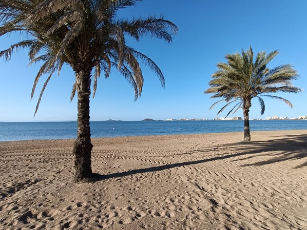 Vlak bij het strand
