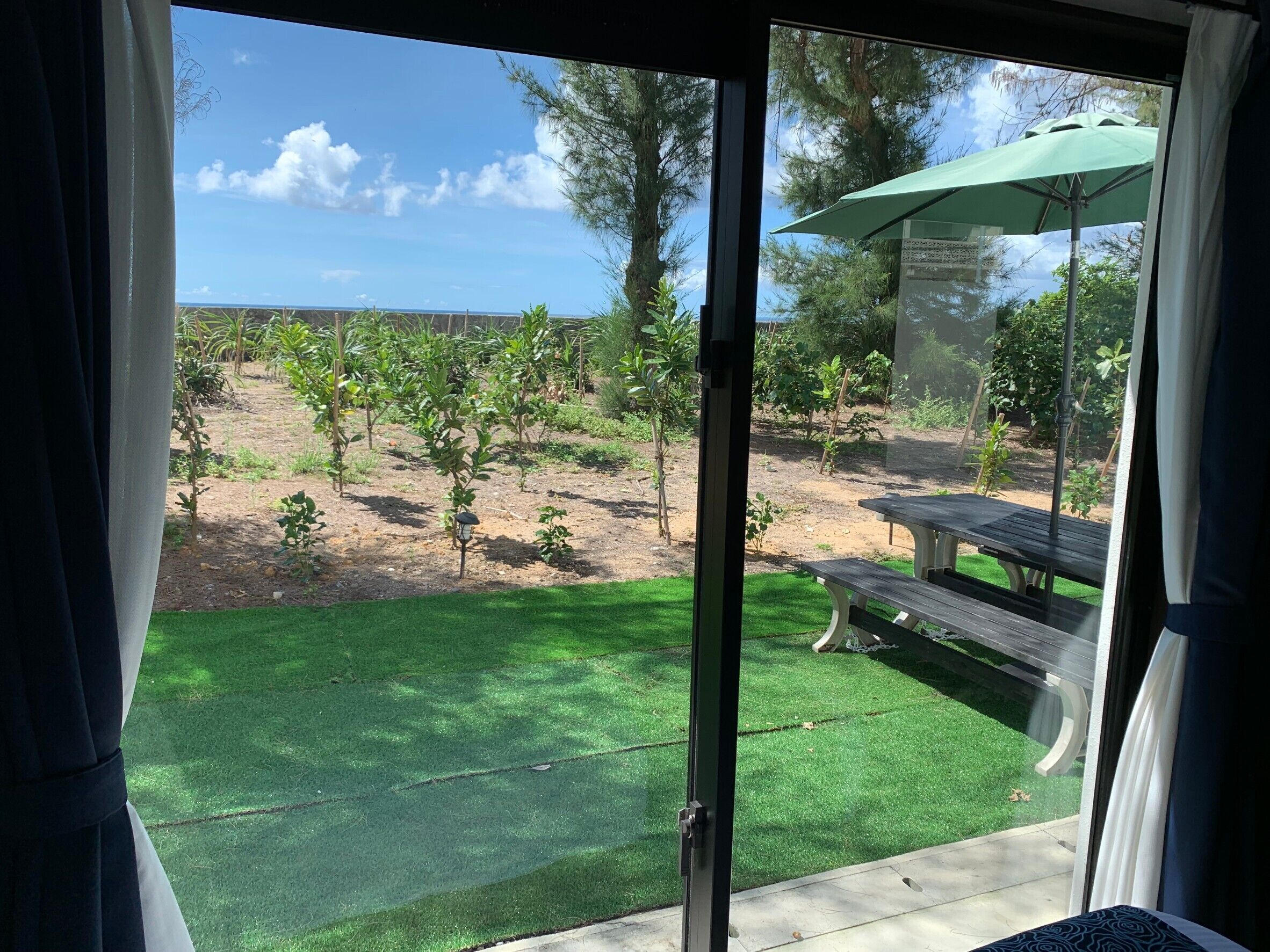 1 bedroom, in-room safe, blackout curtains, soundproofing