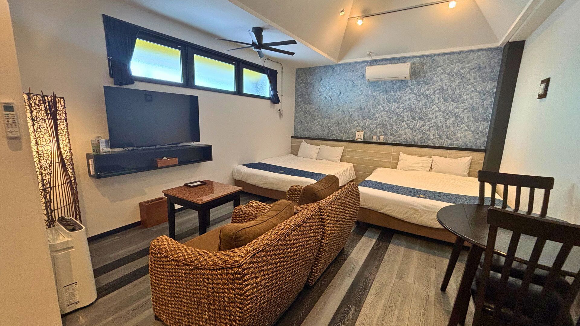 Living area | LCD TV