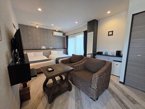 Villa estándar, vistas parciales al mar (Twin) | Caja fuerte, cortinas opacas, sistema de insonorización y wifi gratis