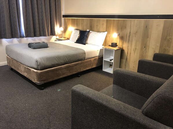 Dobbeltrom – deluxe, 1 queensize-seng | Wi-fi (inkludert) og sengetøy