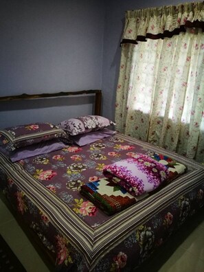 4 habitaciones, tabla de planchar con plancha y wifi gratis