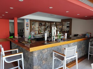 Bar (en el alojamiento)