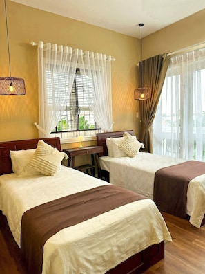 Minibar, individually furnished, desk, laptop workspace - fullhouse hoian (Da Nang)