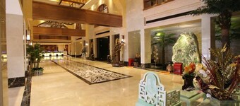 Tianjin Yihai Pearl Hotel