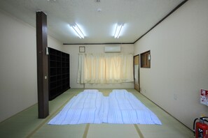 트래디셔널 하우스 (Japanese Style) | 다리미/다리미판, 무료 WiFi, 침대 시트