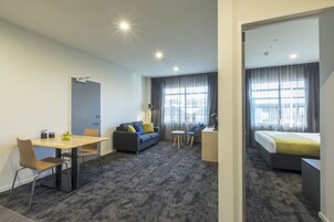 Apartemen Keluarga, 2 kamar tidur, kamar terhubung | Pemandangan dari kamar
