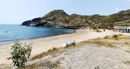Ground floor apartment, sea views, parking, communal pool