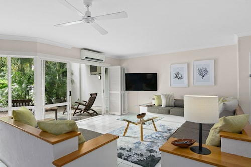 プールサイド アパートメント イン アラマンダ ビーチフロント リゾート 41