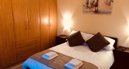 Freistehendes 3 Schlafzimmer Cottage 30 Minuten zu FuĂ ins Stadtzentrum von Stornoway