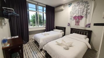 Meja, seterika/papan seterika, Wi-fi percuma