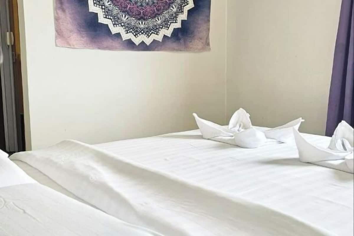 Desk, iron/ironing board, free WiFi