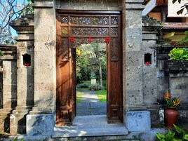 Entrada de la propiedad