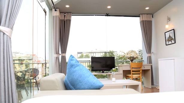 Unclassified image, 1 of 25, button - Vegas Luxury Hotel (Ho Chi Minh City)