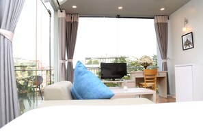 Deluxe Double Room, 1 King Bed, Balcony